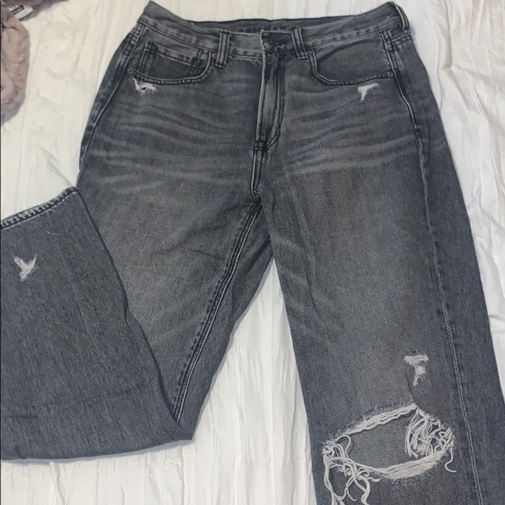 American Eagle Gray Ripped Skinny Jeans